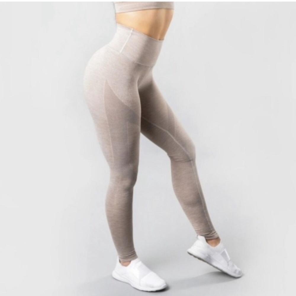 Alphalete nude/tan aero leggings